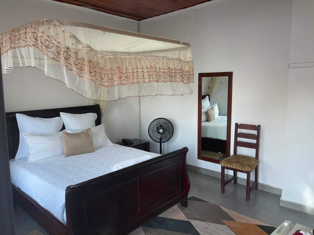 Kozo Lodge — Standard Double