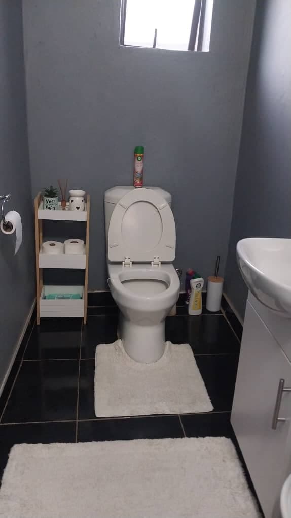 Khanyiso Guest House Vic Falls photo 4