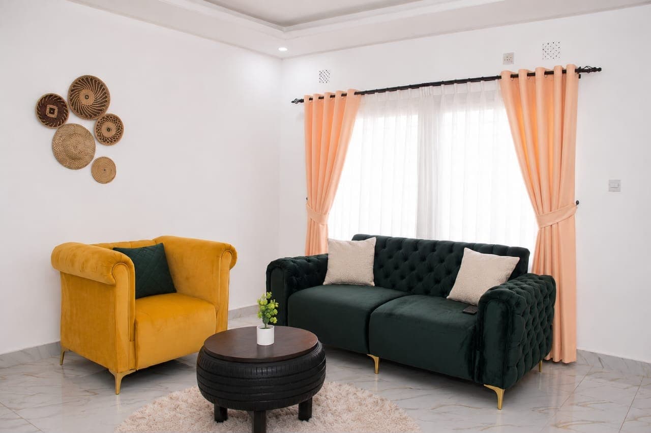 Bonazazi Apartments — 3-bedroom lounge — extra seating layout